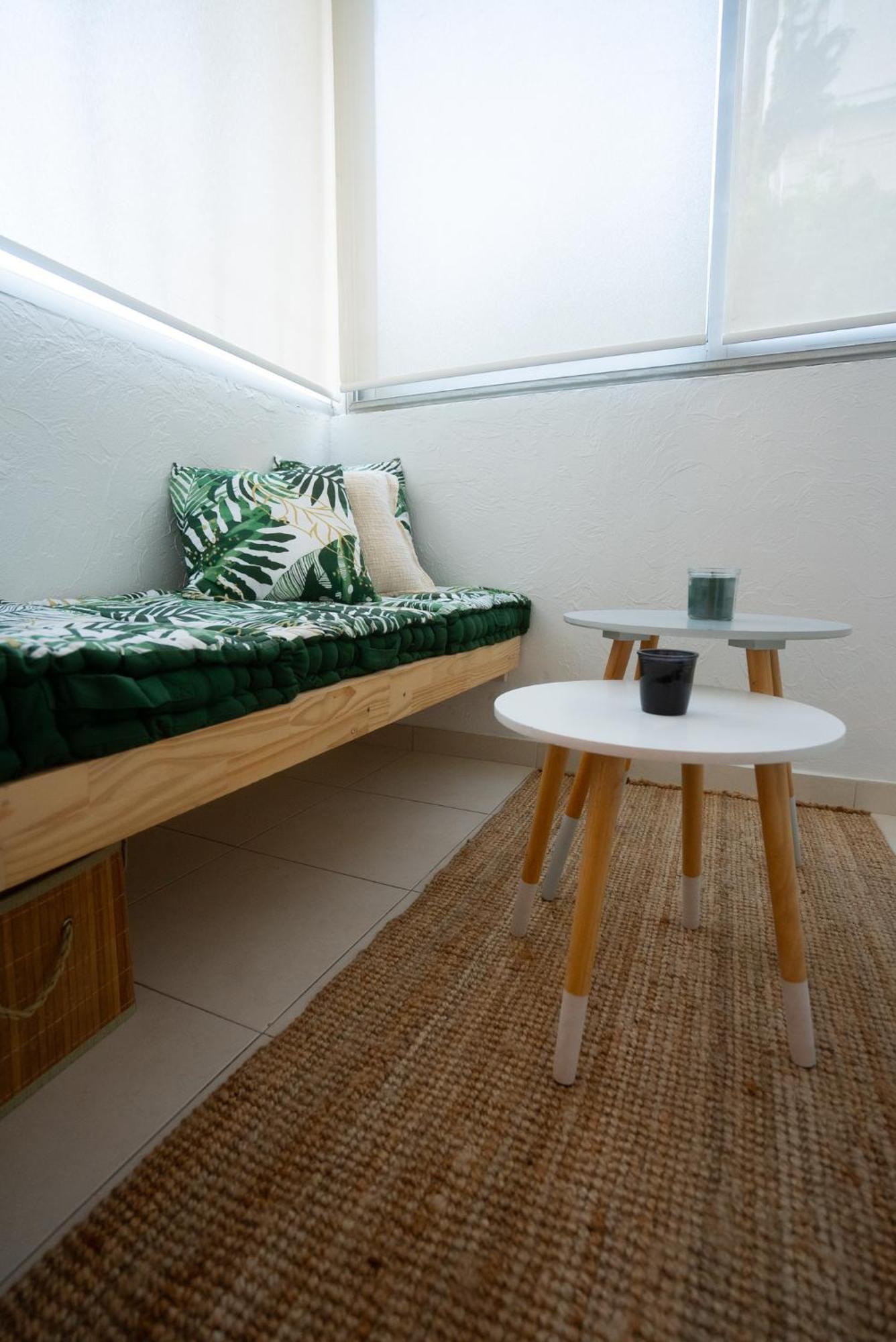 Location Studio Avec Loggia Lejlighed Antibes Eksteriør billede